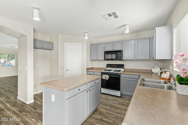 6537 W RIVA Road, Phoenix, AZ 85043