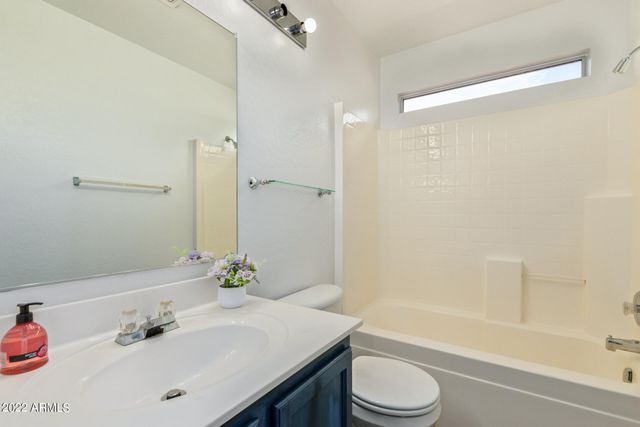 6537 W RIVA Road, Phoenix, AZ 85043