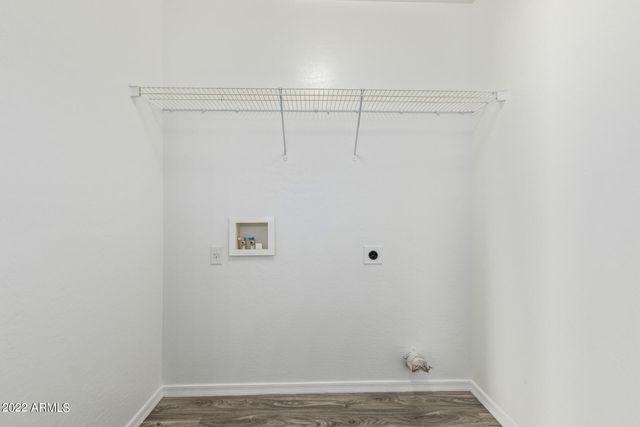 6537 W RIVA Road, Phoenix, AZ 85043