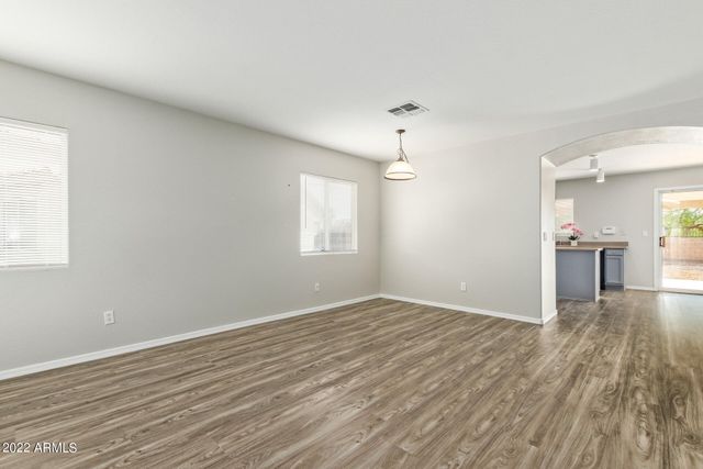 6537 W RIVA Road, Phoenix, AZ 85043