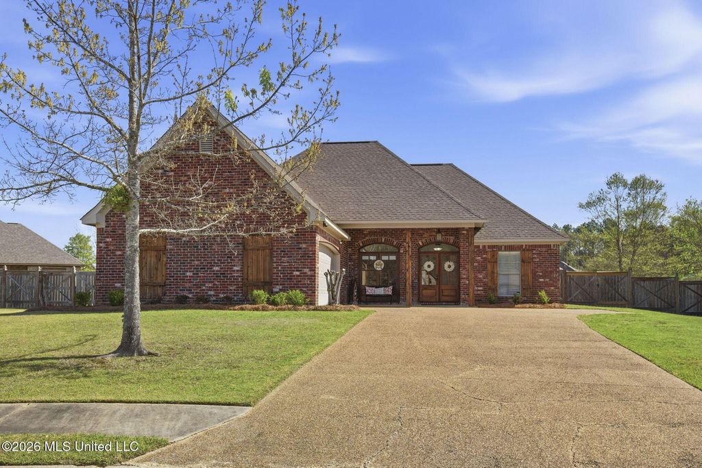 902 Belle Oak Cove, Brandon, MS 39042
