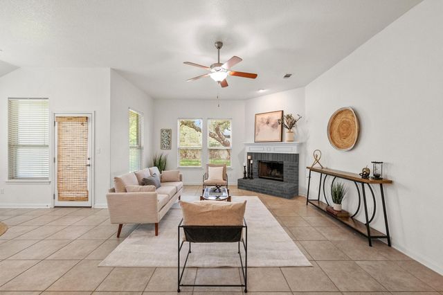 4924 Pyrenees PASS, Bee Cave, TX 78738