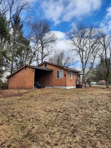 18 Old Sackett Road, Rock Hill, NY 12775