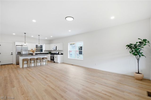 1889 E 84th Street, Cleveland, OH 44103