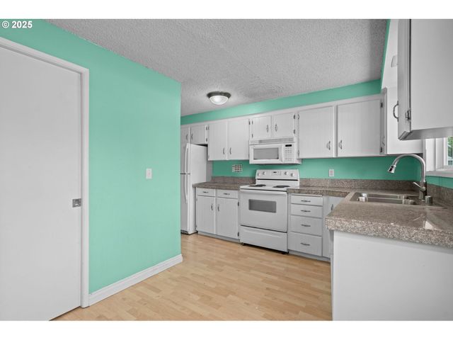 13600 Ne 18TH St, Vancouver, WA 98684