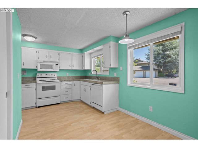 13600 Ne 18TH St, Vancouver, WA 98684
