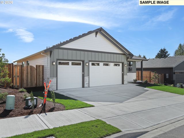 2221 E JUNIPER Cir 15, La Center, WA 98629