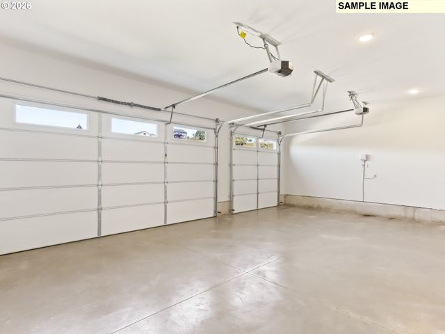 2221 E JUNIPER Cir 15, La Center, WA 98629