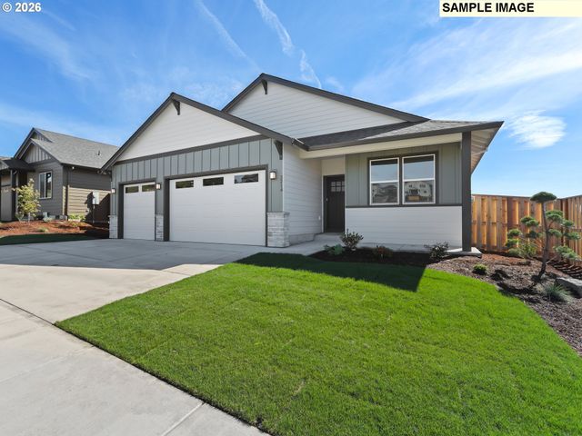 2221 E JUNIPER Cir 15, La Center, WA 98629
