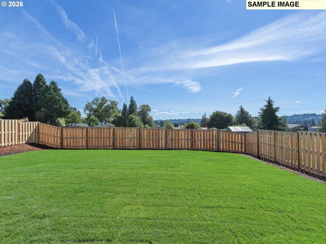 2221 E JUNIPER Cir 15, La Center, WA 98629