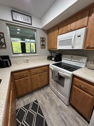 514 WINDRUSH BAY DRIVE 514, Tarpon Springs, FL 34689