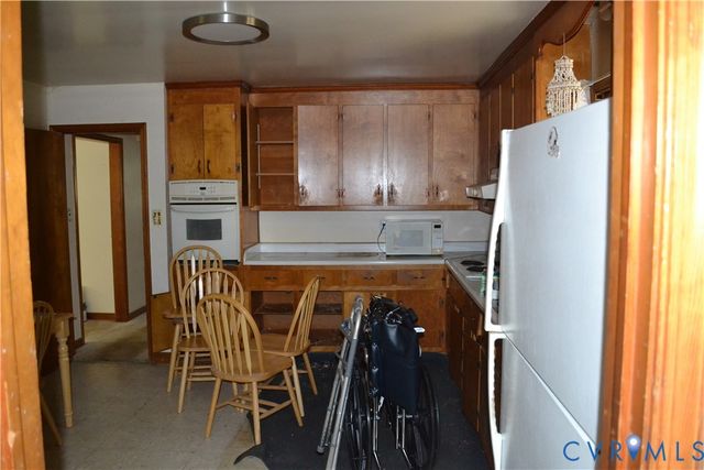 5531 Claridge Dr, Chesterfield, VA 23832