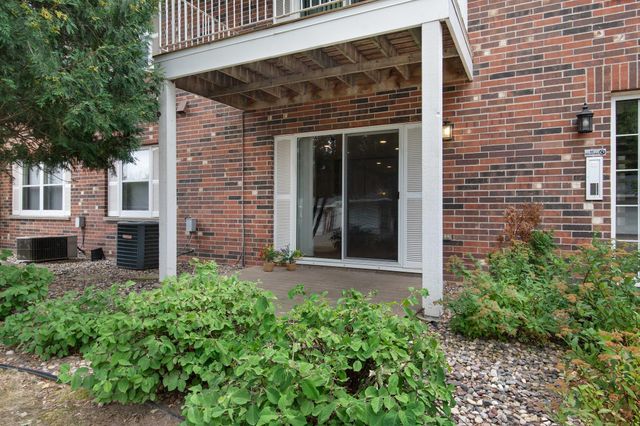 6317 Alderwood Bay A, Woodbury, MN 55125
