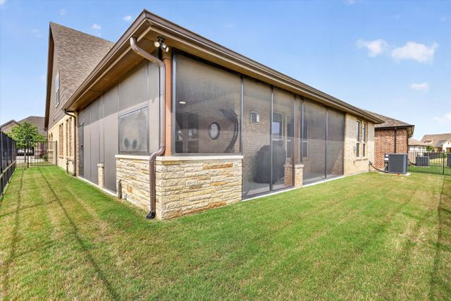 7533 Vista Bella Way, Fort Worth, TX 76123