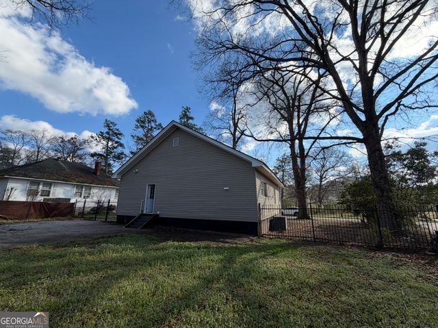 40 Edgewood Avenue, Thomaston, GA 30286