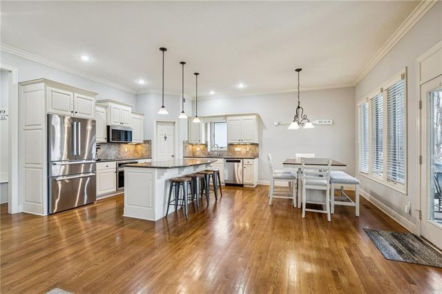 15002 S Glen Eyrie Street, Olathe, KS 66061