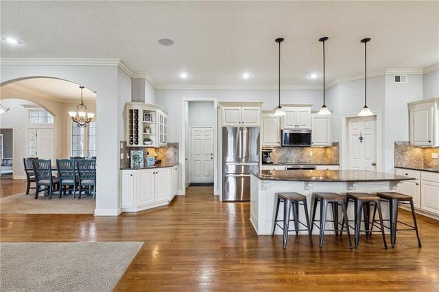 15002 S Glen Eyrie Street, Olathe, KS 66061