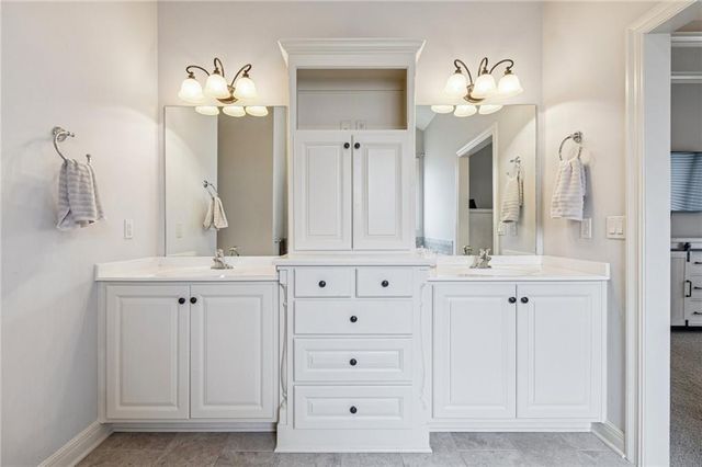 15002 S Glen Eyrie Street, Olathe, KS 66061