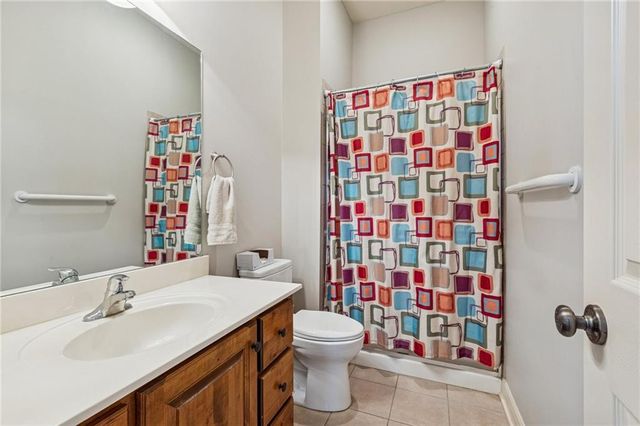 15002 S Glen Eyrie Street, Olathe, KS 66061