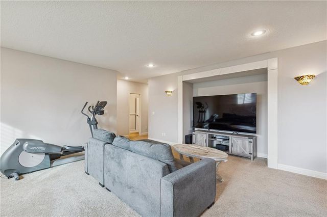 15002 S Glen Eyrie Street, Olathe, KS 66061