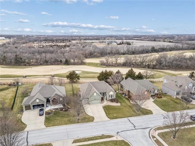 15002 S Glen Eyrie Street, Olathe, KS 66061