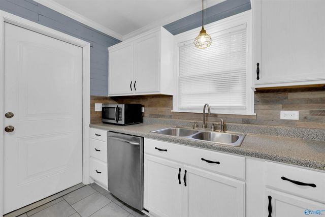 411 15th Street SW, Fort Payne, AL 35967