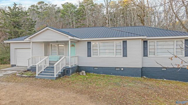 411 15th Street SW, Fort Payne, AL 35967