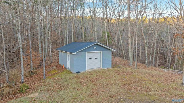 411 15th Street SW, Fort Payne, AL 35967