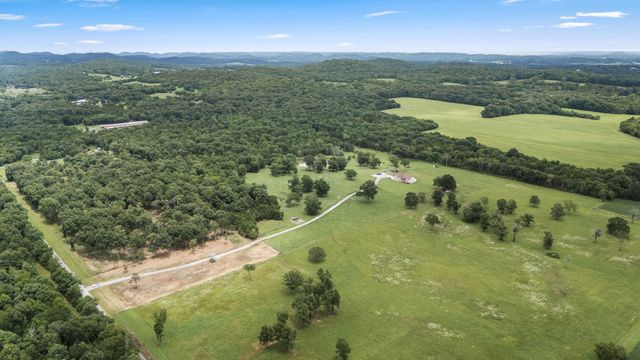 209 Adams Ln, Bell Buckle, TN 37020