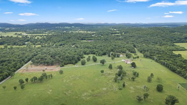 209 Adams Ln, Bell Buckle, TN 37020
