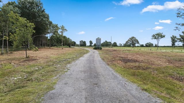 209 Adams Ln, Bell Buckle, TN 37020