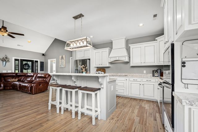 209 Adams Ln, Bell Buckle, TN 37020