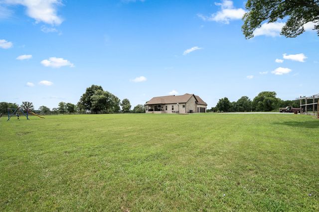 209 Adams Ln, Bell Buckle, TN 37020