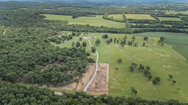 209 Adams Ln, Bell Buckle, TN 37020
