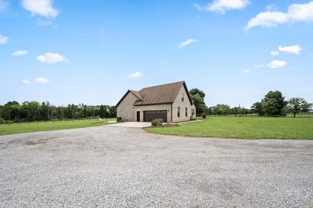 209 Adams Ln, Bell Buckle, TN 37020