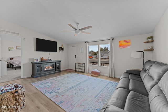 266 W Gompers Circle, Morristown, AZ 85342