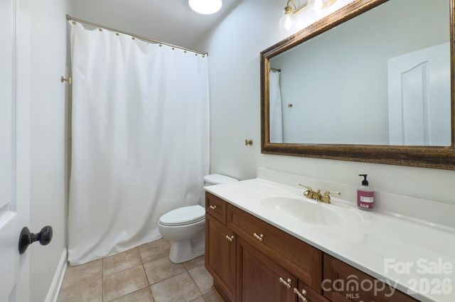 7005 Shadow Rock Court, Matthews, NC 28104