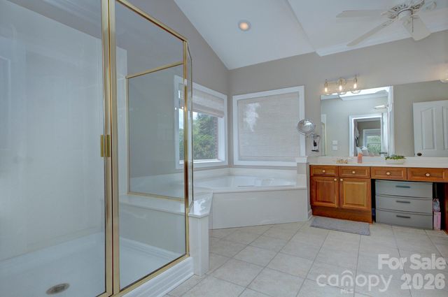 7005 Shadow Rock Court, Matthews, NC 28104