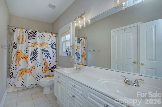 7005 Shadow Rock Court, Matthews, NC 28104