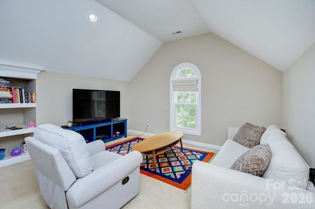 7005 Shadow Rock Court, Matthews, NC 28104