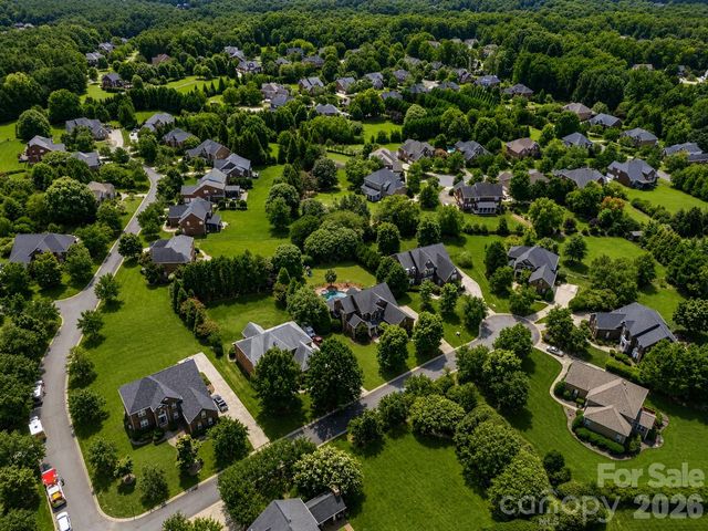 7005 Shadow Rock Court, Matthews, NC 28104