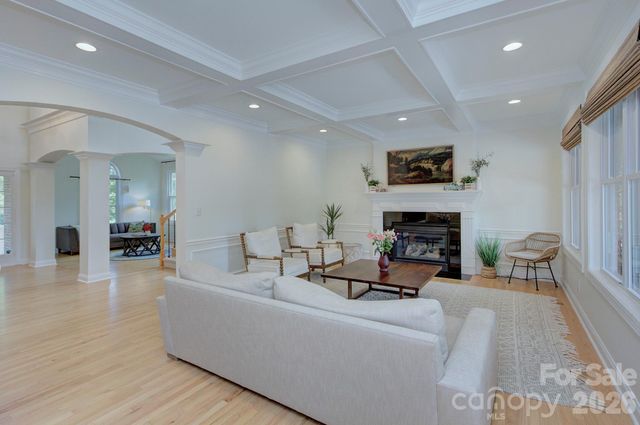 7005 Shadow Rock Court, Matthews, NC 28104