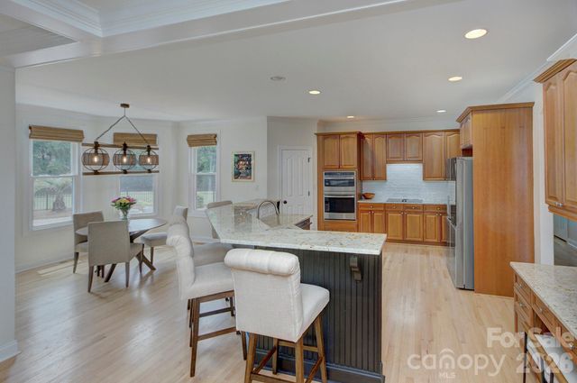 7005 Shadow Rock Court, Matthews, NC 28104