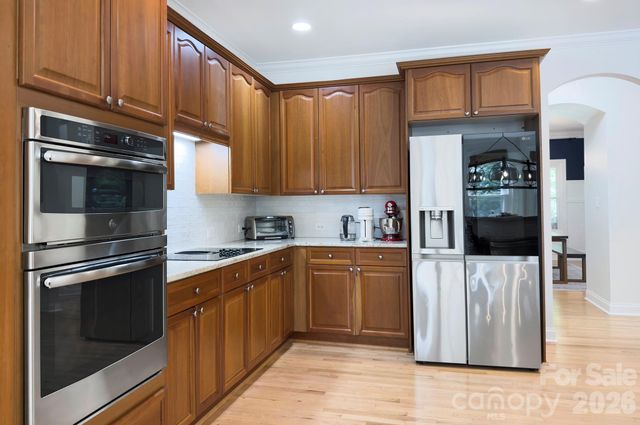 7005 Shadow Rock Court, Matthews, NC 28104