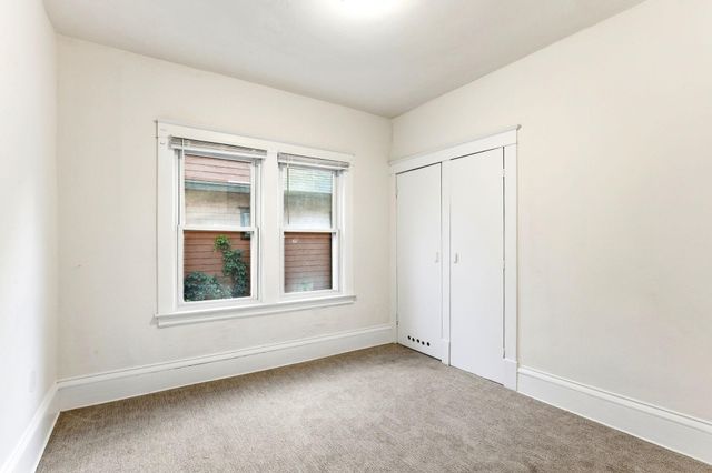 1040 24th Avenue SE, Minneapolis, MN 55414