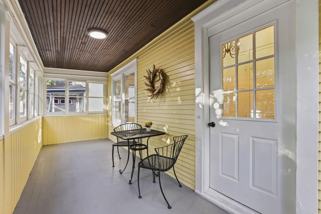 1040 24th Avenue SE, Minneapolis, MN 55414 — photo 2