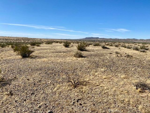 0 -Wrangler Road, Helendale, CA 92342