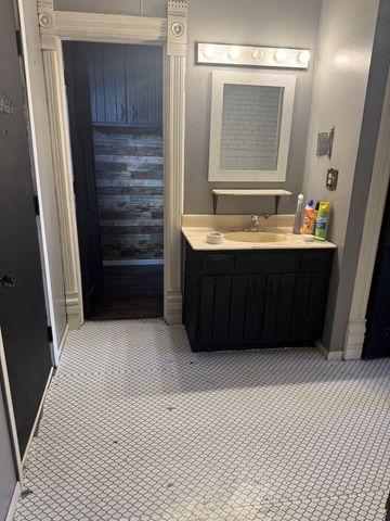 19381 Luther Road, Sterling, IL 61081