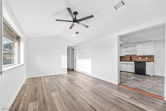 1104 9Th Street, Barling, AR 72923