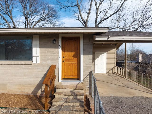 1104 9Th Street, Barling, AR 72923